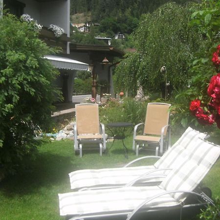 Pension Garni Gerhard Oetz Exteriör bild