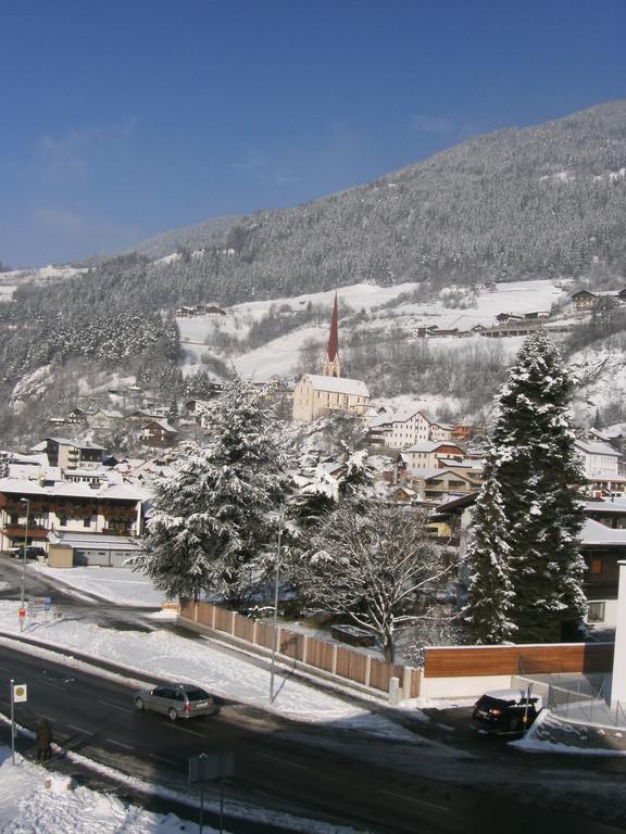 Pension Garni Gerhard Oetz Exteriör bild