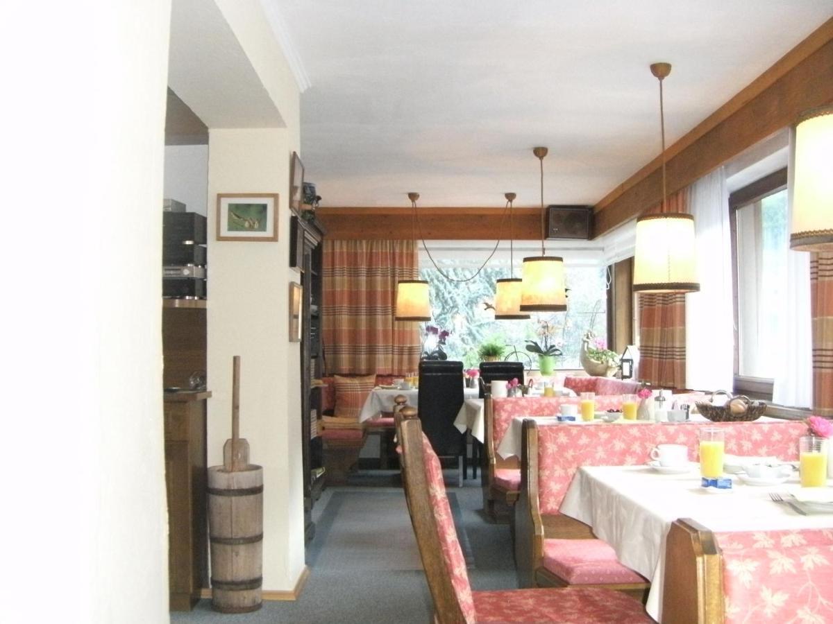 Pension Garni Gerhard Oetz Exteriör bild