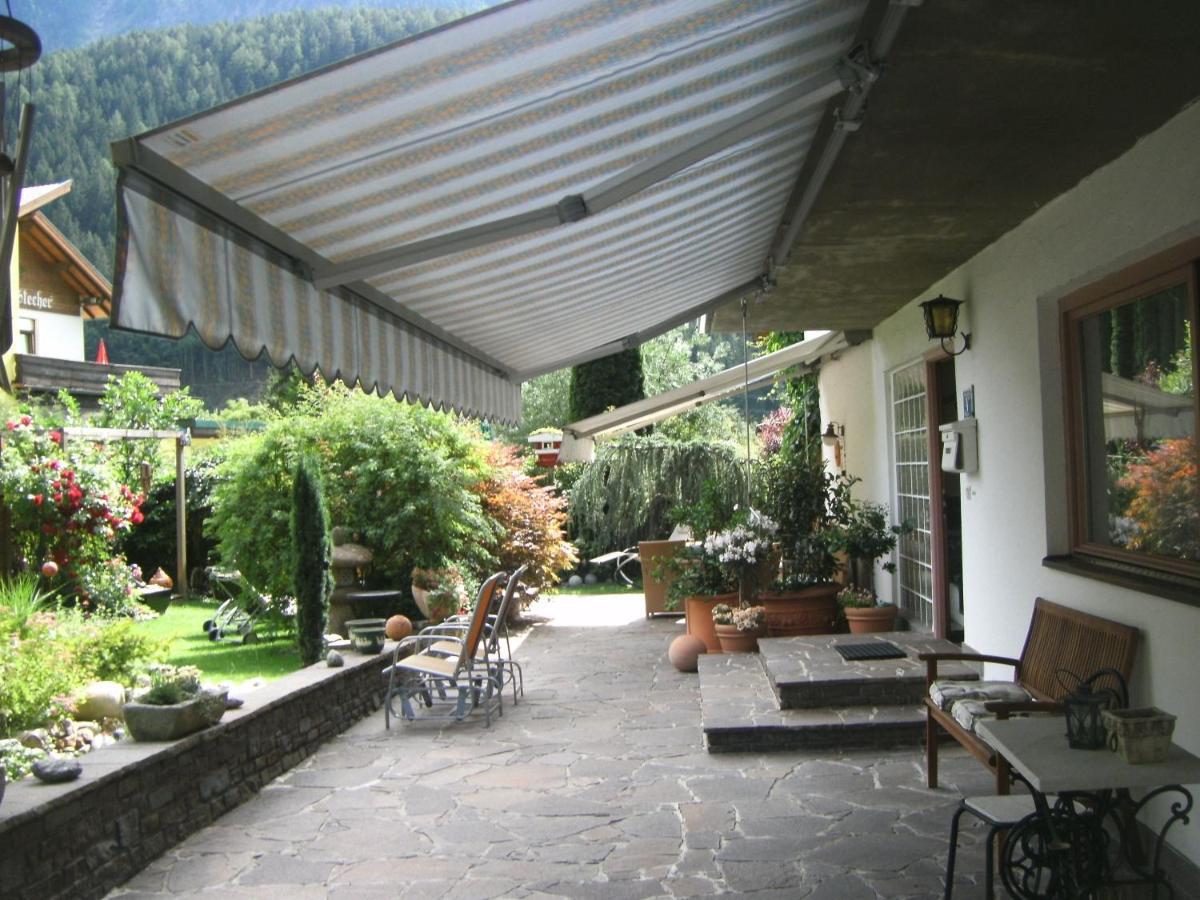 Pension Garni Gerhard Oetz Exteriör bild